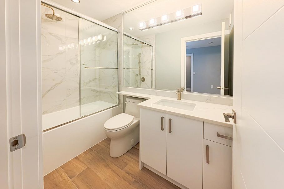 1 2557 W King Edward Avenue Vancouver, BC - 15