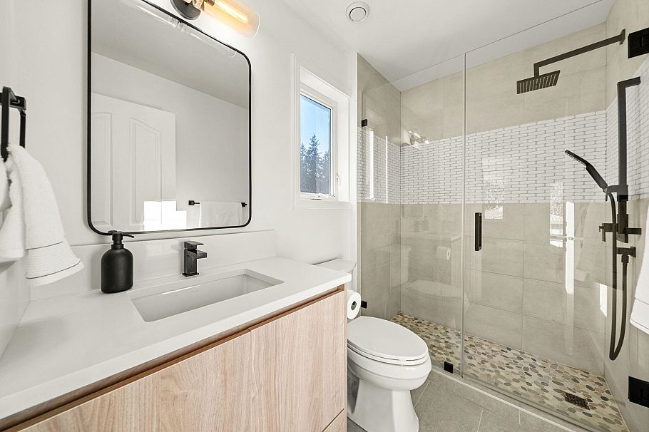 1725 Orkney Place North Vancouver, BC - 22