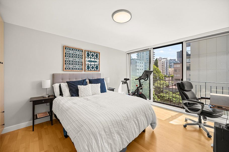 601 1575 Beach Avenue Vancouver, BC - 18