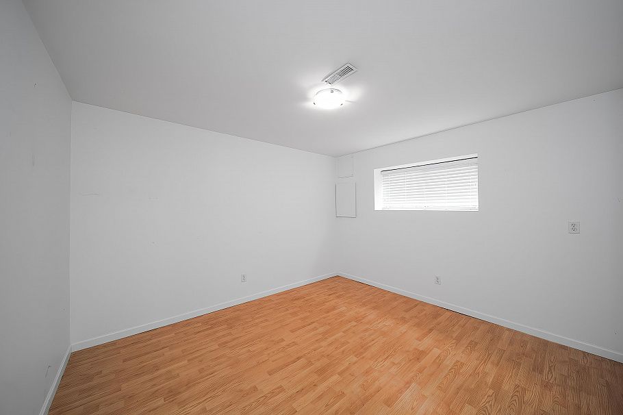 3063 Rosemont Drive Vancouver, BC - 20