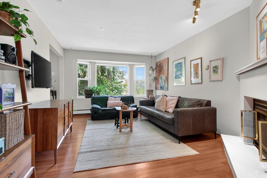 2128 Adanac Street Vancouver, BC - 5