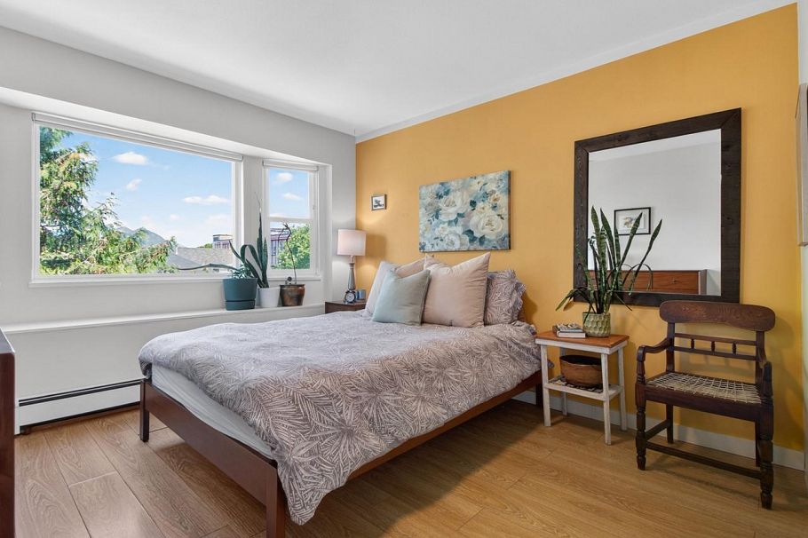 2128 Adanac Street Vancouver, BC - 16