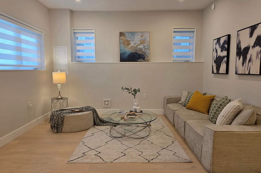 2168 Adanac Street Vancouver, BC - 2