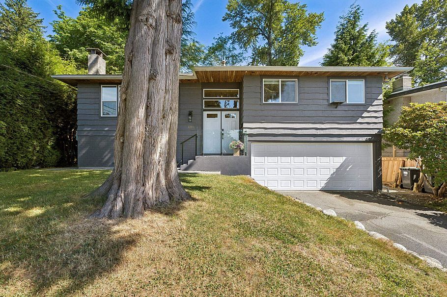 1214 Eastview Road North Vancouver, BC - 1