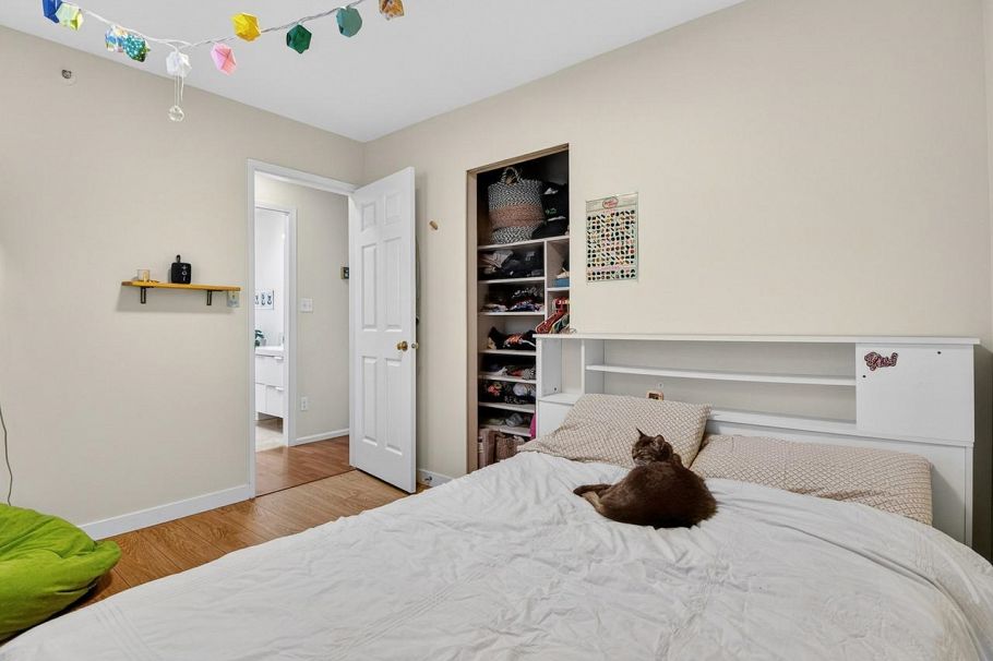 2128 Adanac Street Vancouver, BC - 23