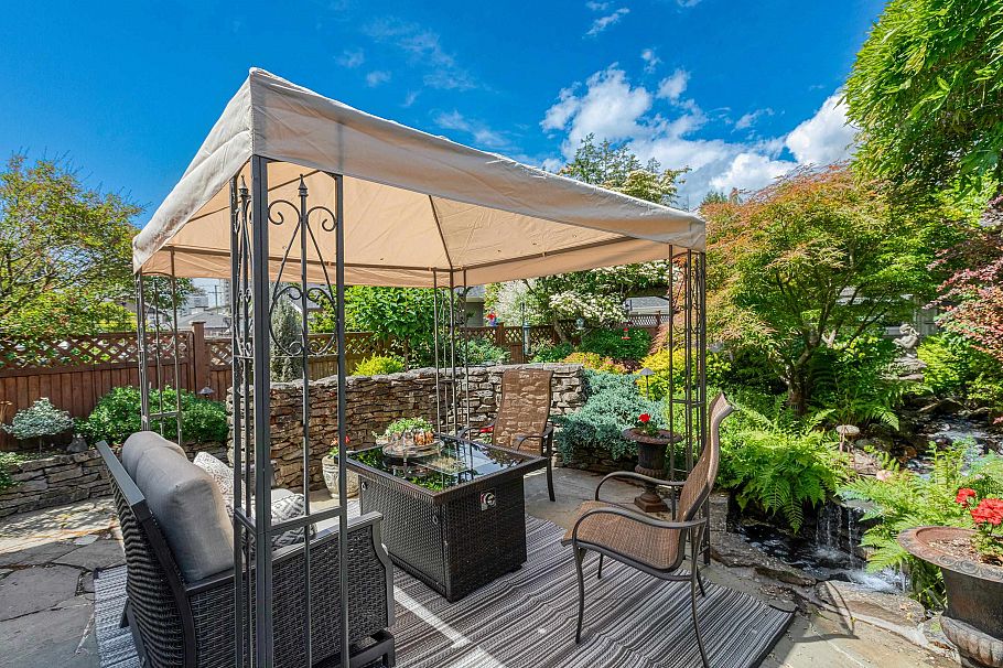 326 E 12th Street North Vancouver, BC - 23