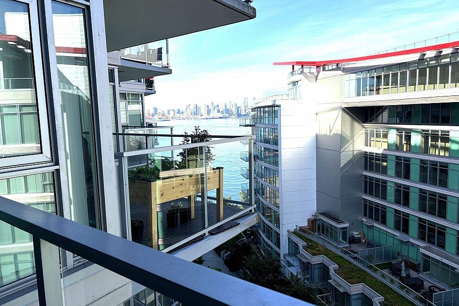 808 199 Victory Ship Way North Vancouver, BC - 11