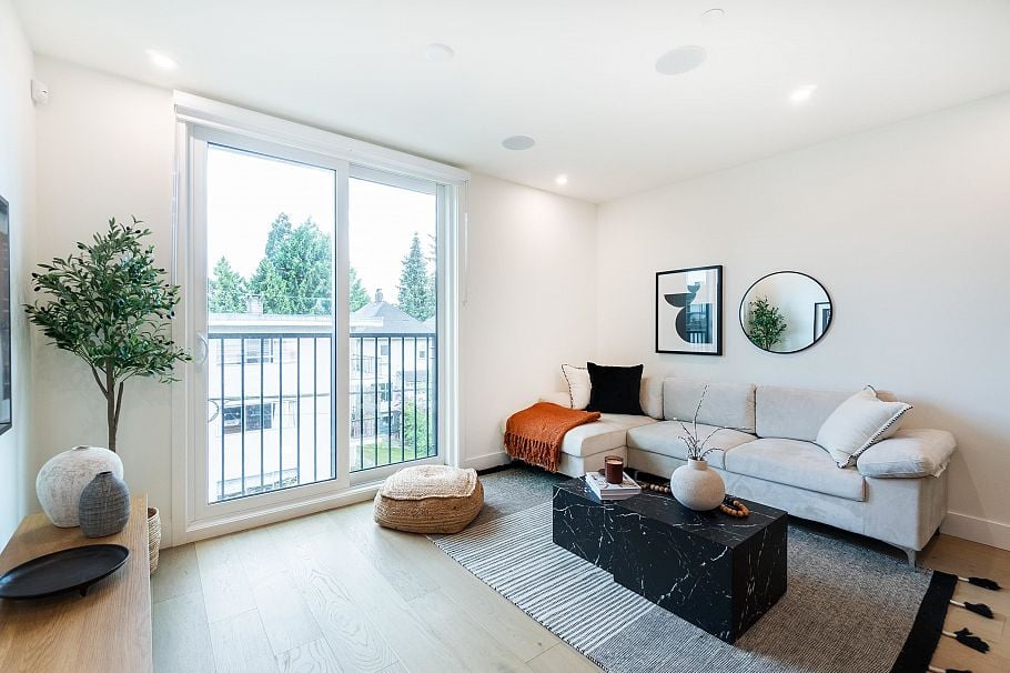 122 1552 E 3rd Avenue Vancouver, BC - 10