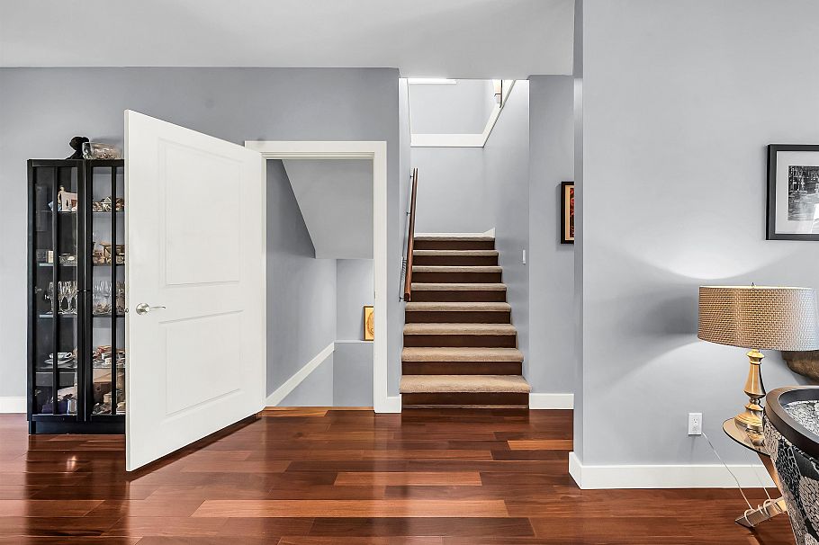 938 Beaumont Drive North Vancouver, BC - 23