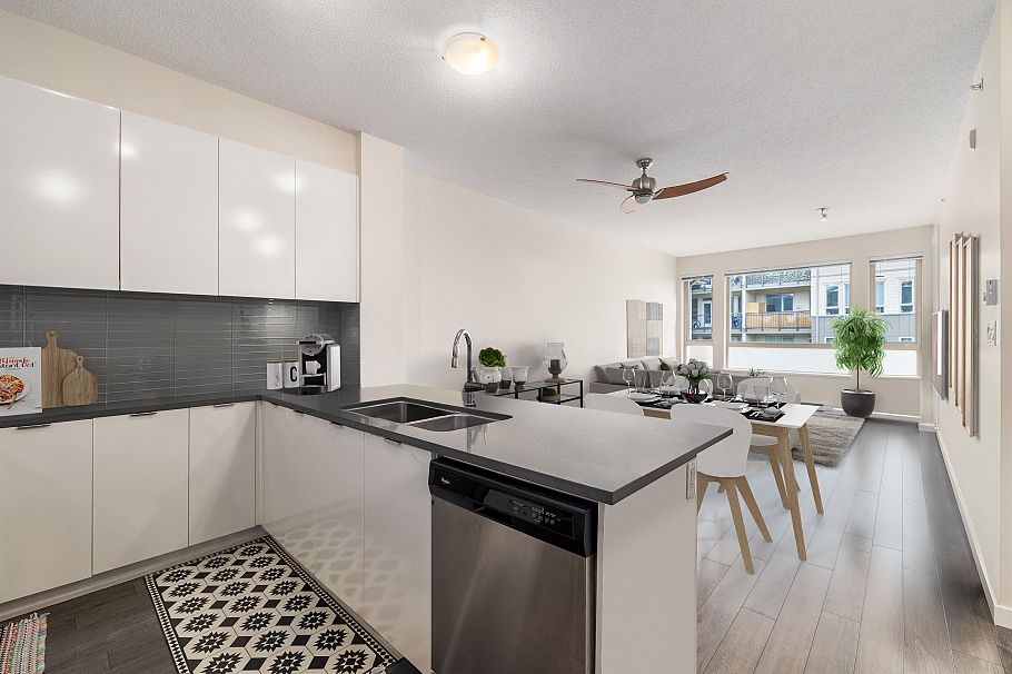 515 2665 Mountain Highway North Vancouver, BC - 9