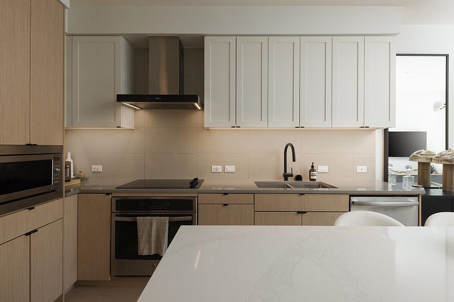 106 3205 Mountain Highway North Vancouver, BC - 5