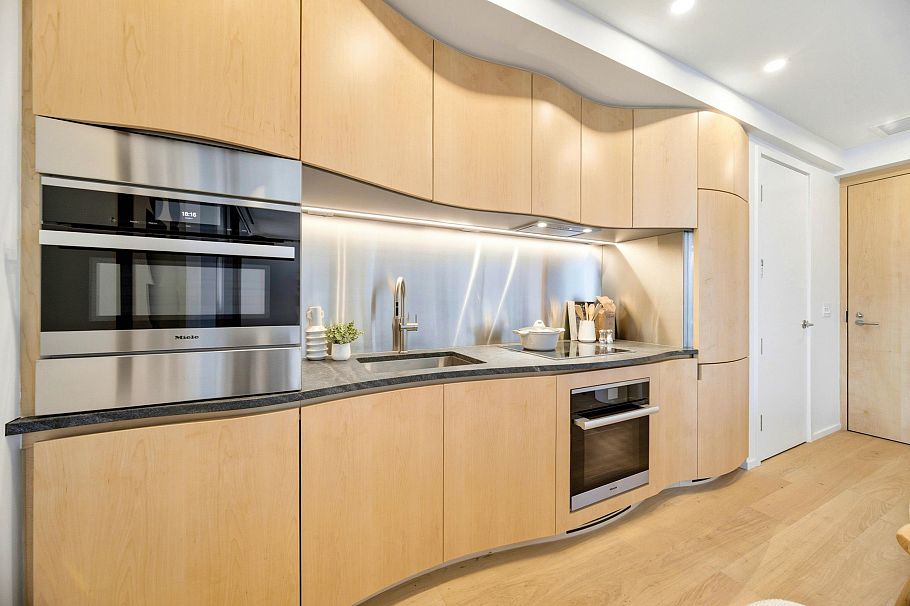 3202 1568 Alberni Street Vancouver, BC - 10