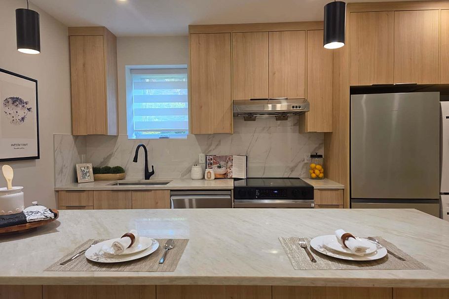 2168 Adanac Street Vancouver, BC - 8