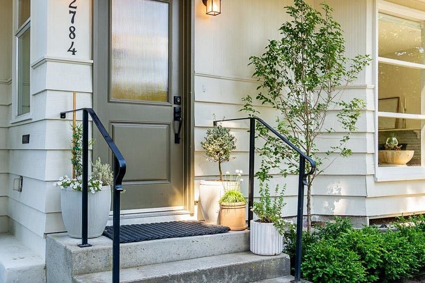 2784 Crescentview Drive North Vancouver, BC - 24