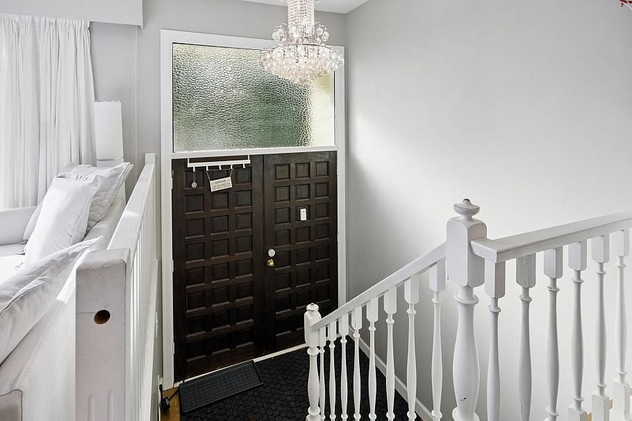 4938 Redonda Drive North Vancouver, BC - 14