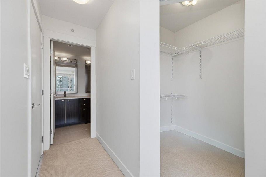 709 160 W 3rd Street North Vancouver, BC - 26