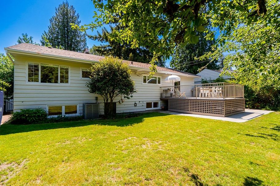 2784 Crescentview Drive North Vancouver, BC - 20