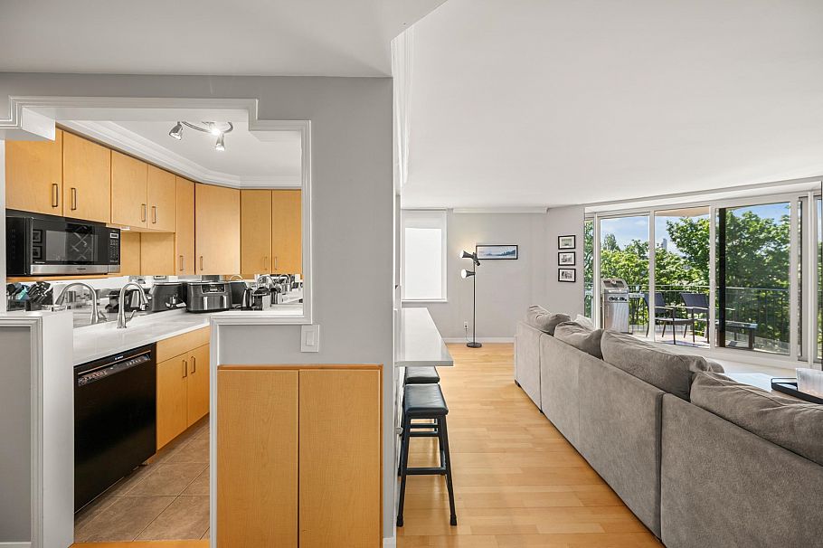 601 1575 Beach Avenue Vancouver, BC - 10