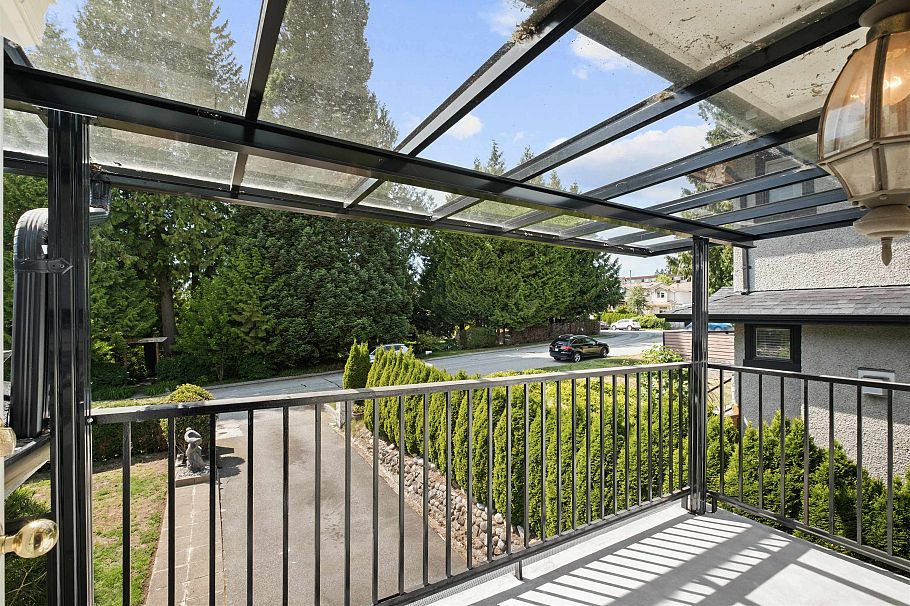 2808 Eastern Avenue North Vancouver, BC - 31