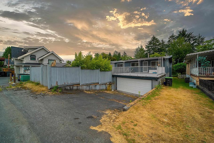 3063 Rosemont Drive Vancouver, BC - 32