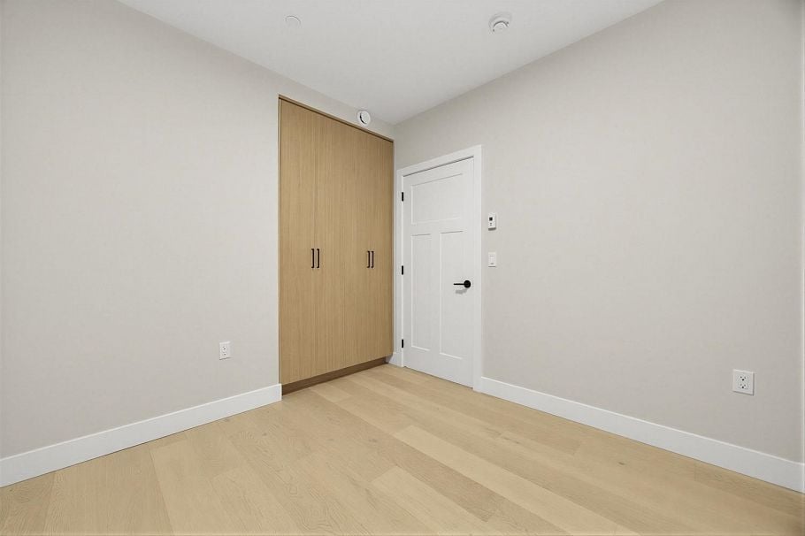 2168 Adanac Street Vancouver, BC - 15