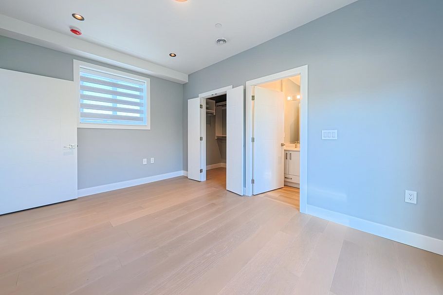 3 2557 W King Edward Avenue Vancouver, BC - 14