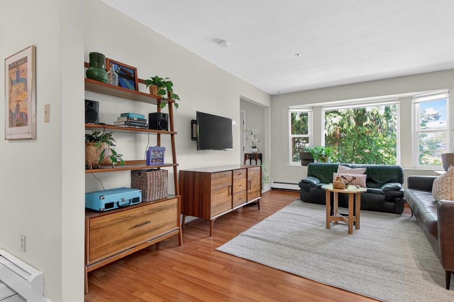 2128 Adanac Street Vancouver, BC - 4
