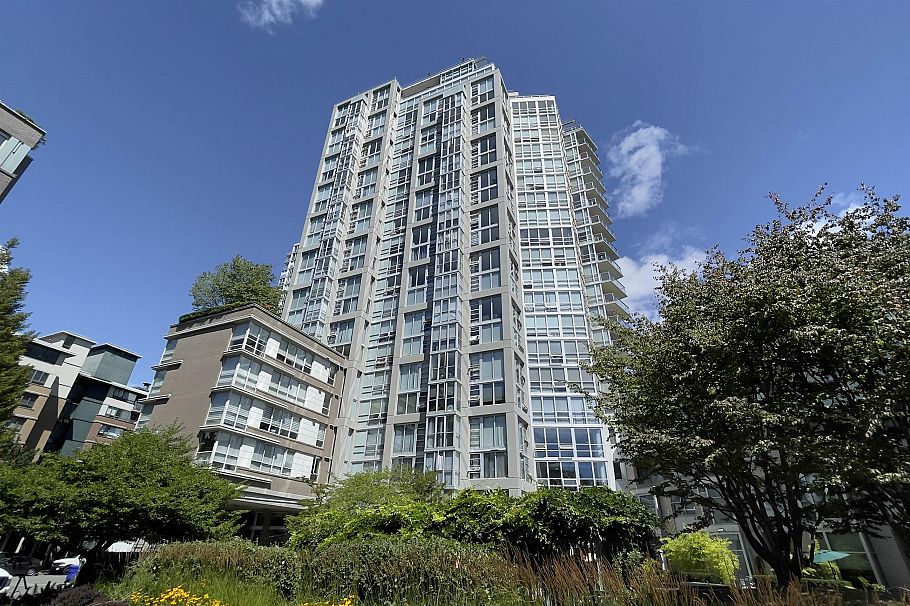 605 1228 Marinaside Crescent Vancouver, BC - 7