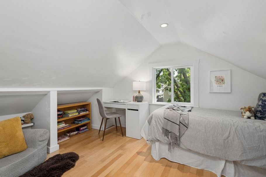 1255 E 23rd Avenue Vancouver, BC - 21