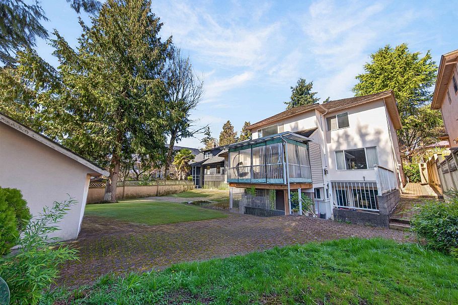 3456 W 36th Avenue Vancouver, BC - 37