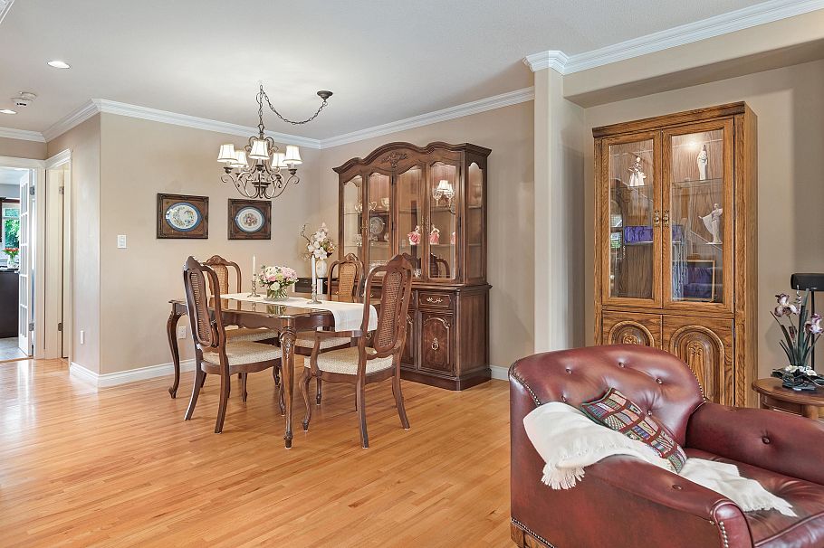 326 E 12th Street North Vancouver, BC - 5