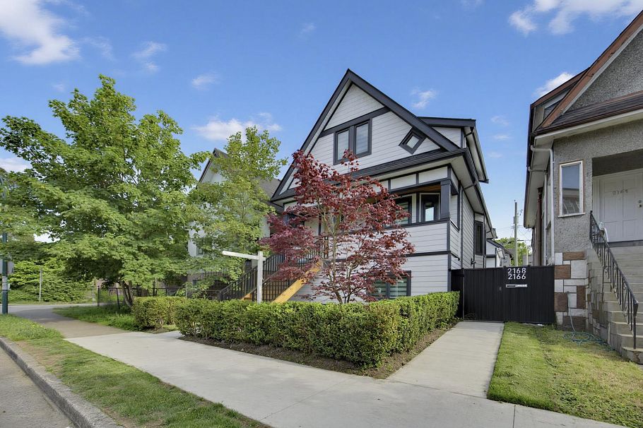 2168 Adanac Street Vancouver, BC - 23