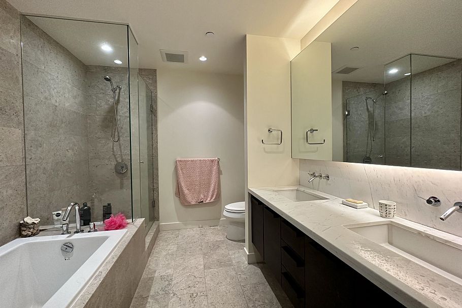 801 5838 Berton Avenue Vancouver, BC - 6