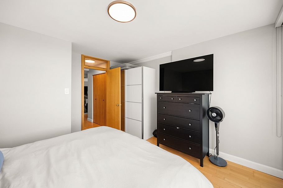 601 1575 Beach Avenue Vancouver, BC - 16