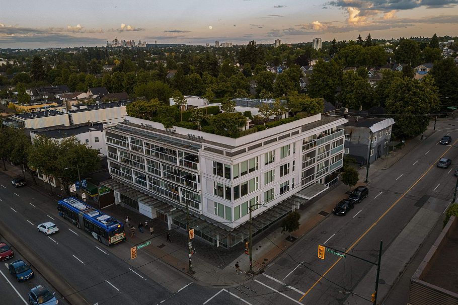 406 2508 Fraser Street Vancouver, BC - 25