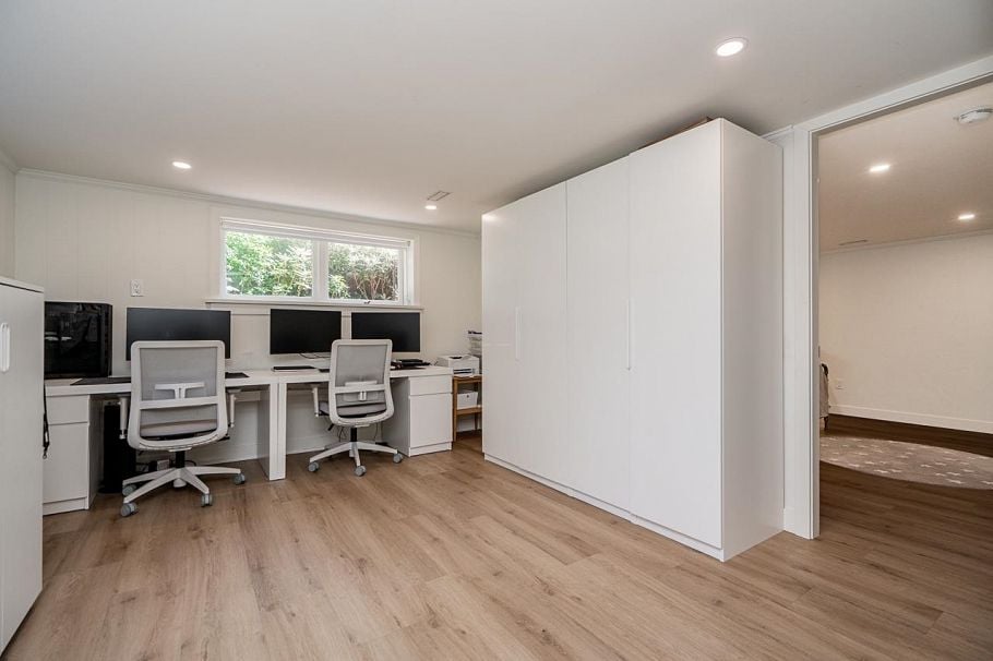 2784 Crescentview Drive North Vancouver, BC - 14
