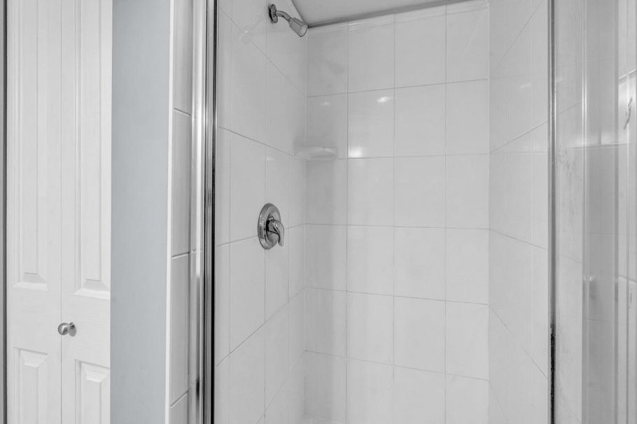 210 995 W 59th Avenue Vancouver, BC - 20