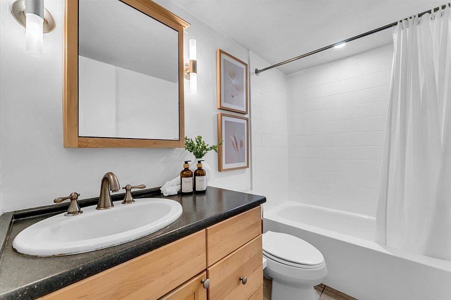 407 1476 W 10th Avenue Vancouver, BC - 15