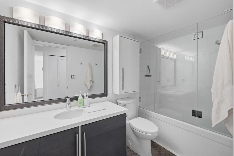 401 1562 W 5th Avenue Vancouver, BC - 18