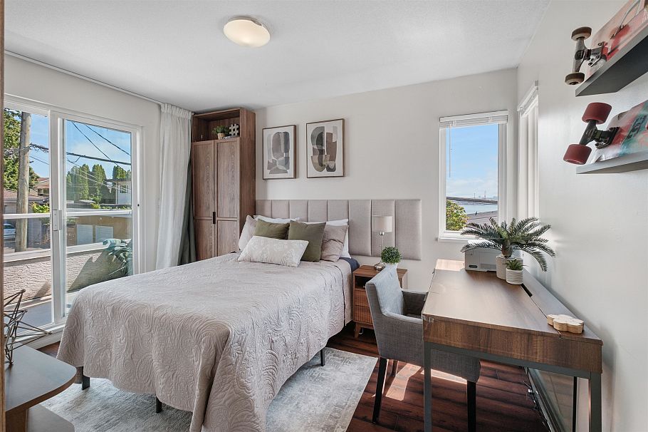 230 St. Patricks Avenue North Vancouver, BC - 15