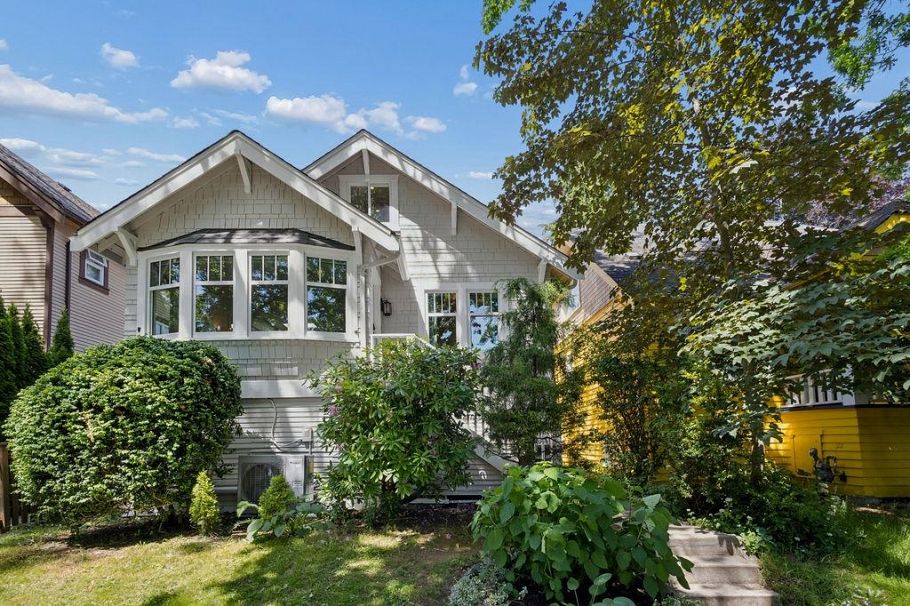 1255 E 23rd Avenue Vancouver, BC - 1