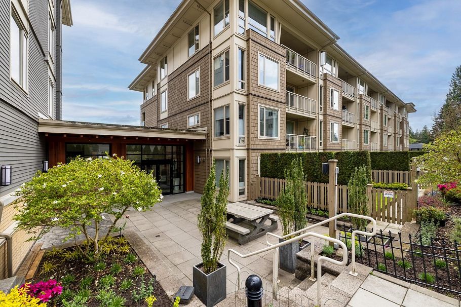 515 2665 Mountain Highway North Vancouver, BC - 23