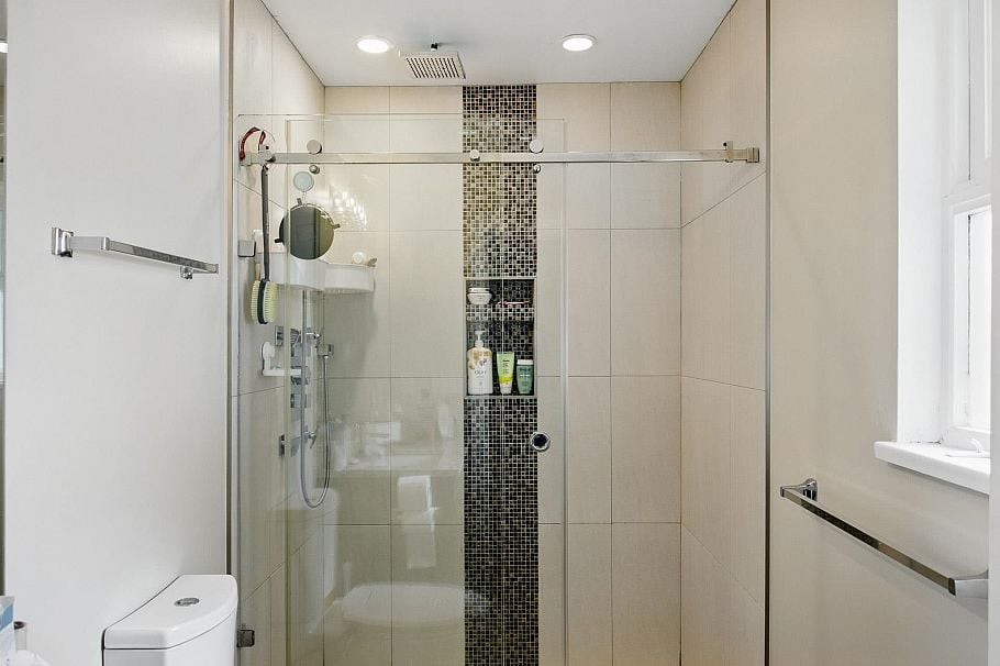 4938 Redonda Drive North Vancouver, BC - 12