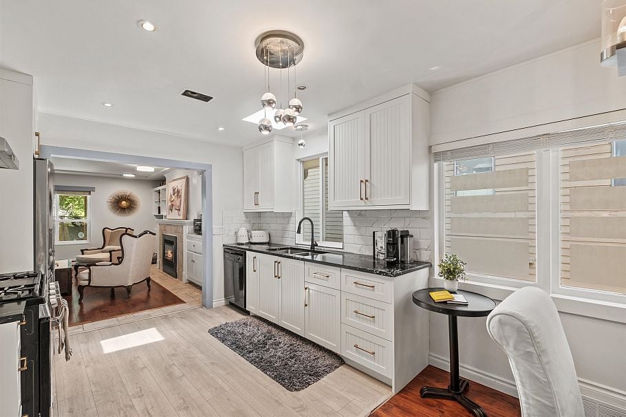 2808 Eastern Avenue North Vancouver, BC - 6