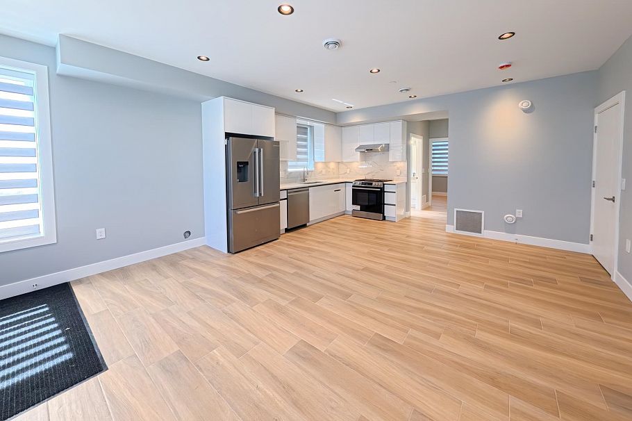1 2557 W King Edward Avenue Vancouver, BC - 3