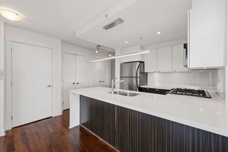 709 160 W 3rd Street North Vancouver, BC - 18