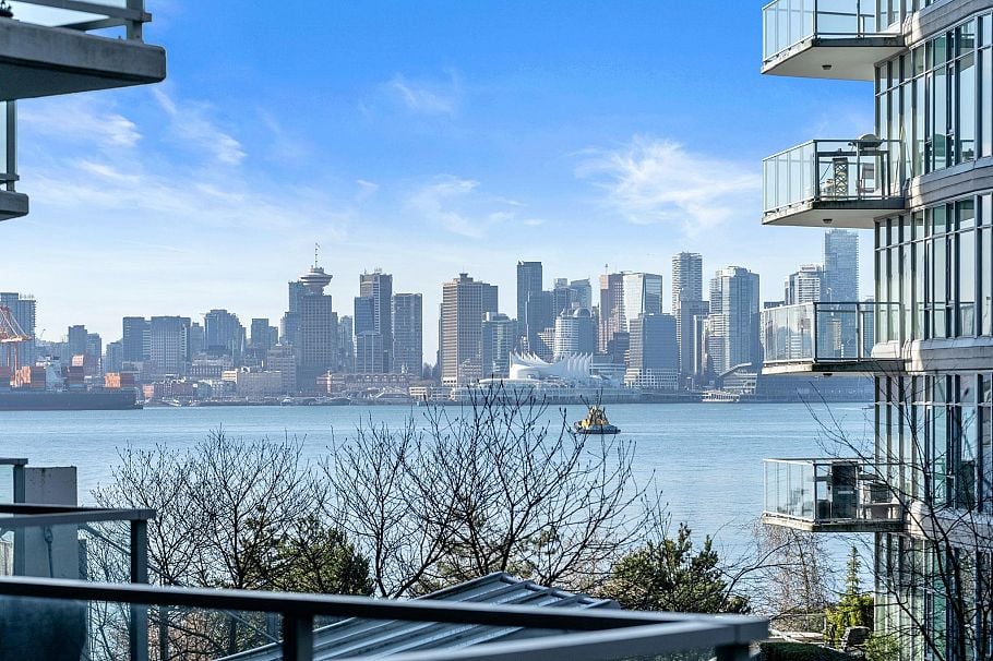 808 199 Victory Ship Way North Vancouver, BC - 2
