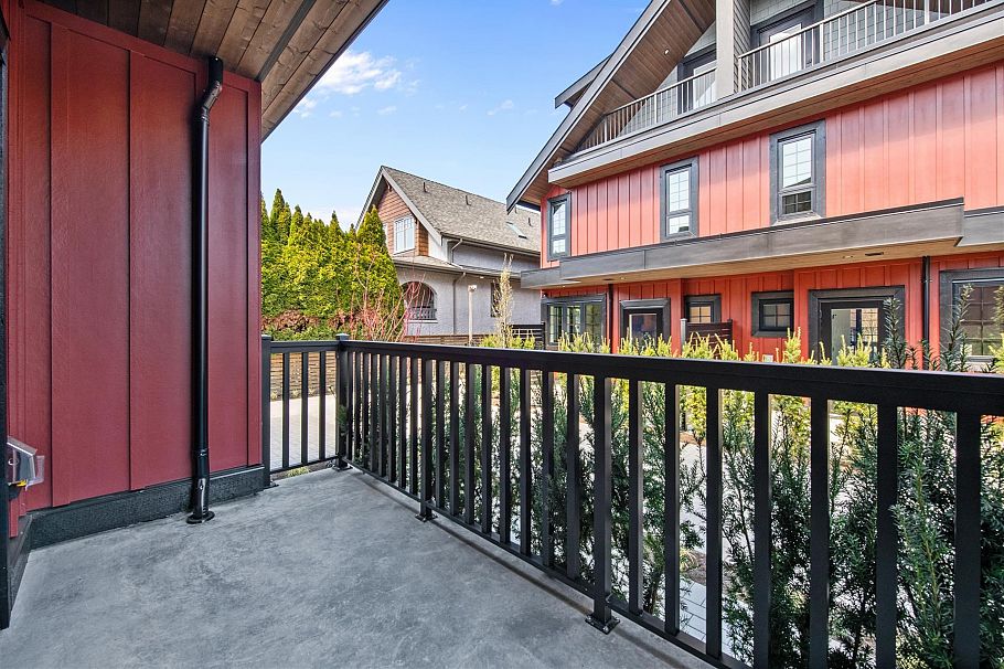 1168 E 26th Avenue Vancouver, BC - 3