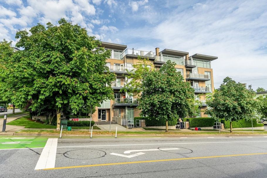 PH1 1288 Chesterfield Avenue North Vancouver, BC - 1