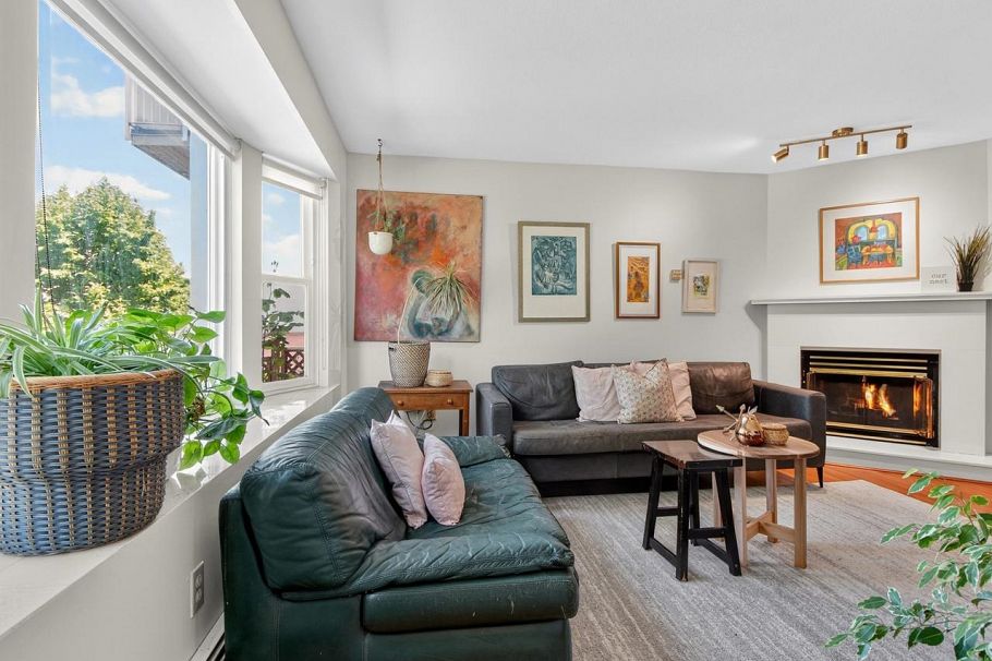 2128 Adanac Street Vancouver, BC - 6